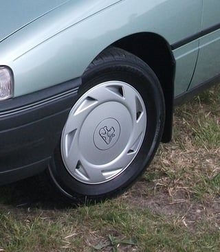 VN Commodore Executive 5 L V8