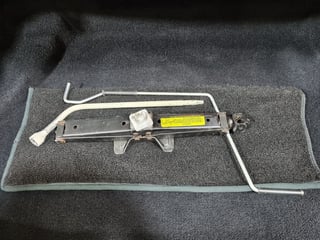 1981 Ford TF Cortina Ghia 4.1L