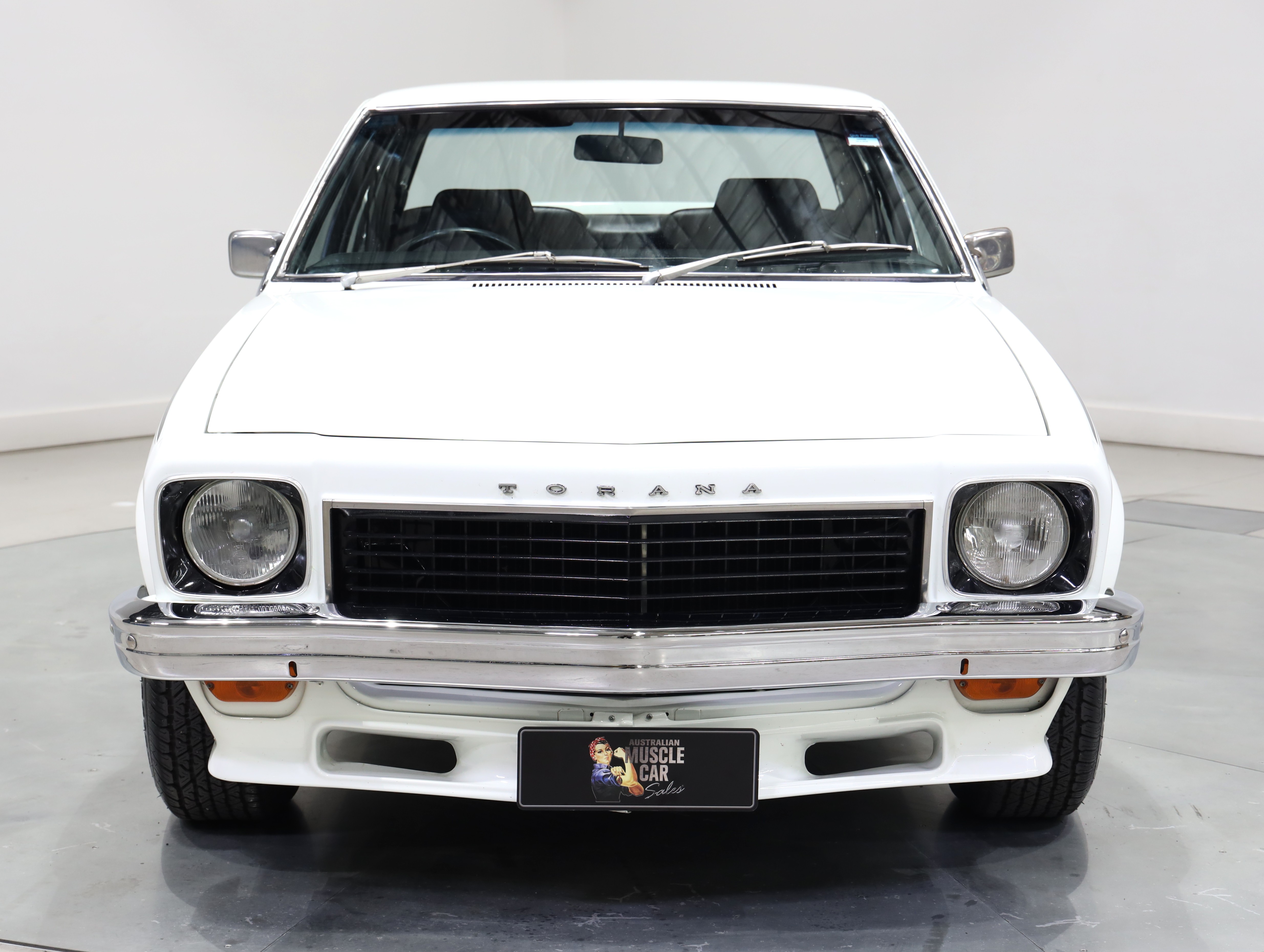 1974 Holden LH Torana L34 SLR 5000 - Glacier White