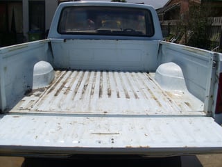 1986 Ford F100 4 x 2