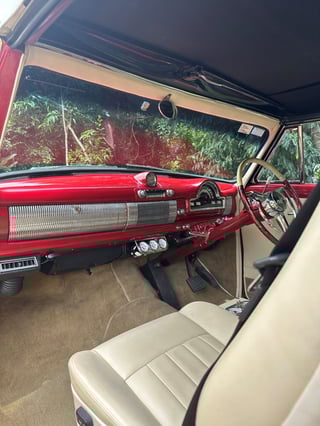 1952 Oldsmobile Super 88 Restomod - 6.0L LS2 V8