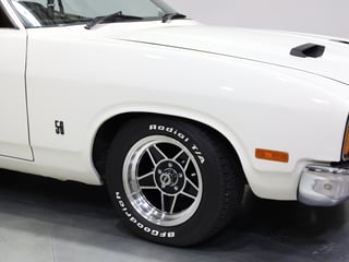 1978 Ford Falcon 500 XC GS Hardtop 351ci V8 - Sno White 