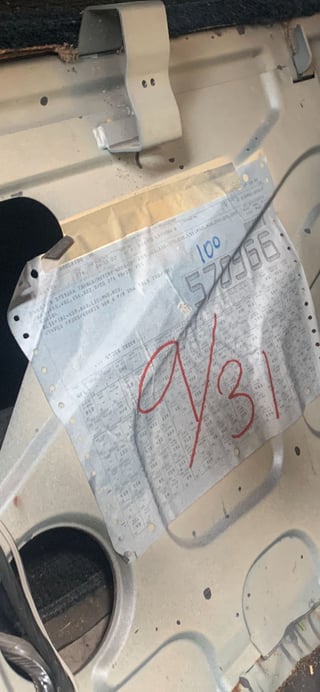 1982 VH SL/E Commodore 5 Litre V8 Shadow Tone