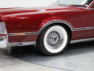 1976 Lincoln Continental Mark IV - Dark Red Moondust Metallic