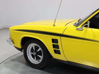 1975 Holden HJ Sandman Panel Van 308ci 4spd  - Absinth Yellow -