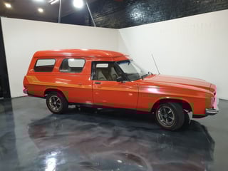 1977 HX Holden Sandman Panelvan