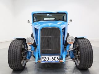 1932 Ford Tudor Hot Rod