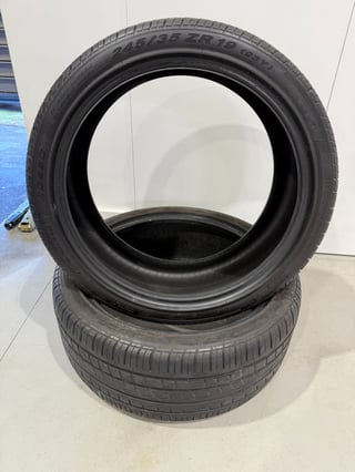 2004 HSV VZ Coupe 4 Build No. 059 - 8,161 km - Phantom Black