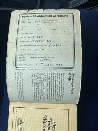 1982 VH SL/E Commodore 5 Litre V8 Shadow Tone