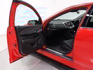 2015 HSV GEN-F GTS Build No 2310  - Sting Red