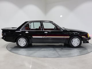 1980 HDT VC Brock Build No 367 - Tuxedo Black