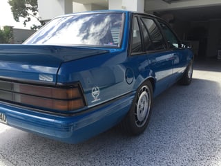1985 VK Group A Commodore #140