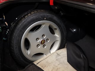 1990 Holden VN  5.0L V8 - SV Enhanced Build No E789 - Maranello Red
