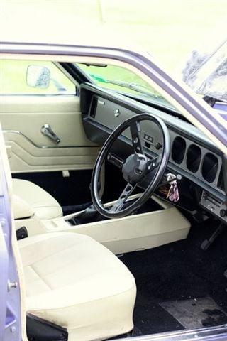 LX SLR 5000 Torana -