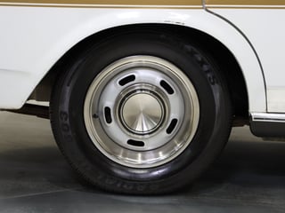 1971 Ford Falcon XY GT - Ultra White 