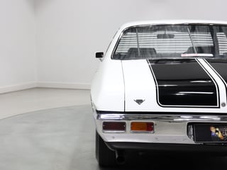 1974 Holden HQ Monaro GTS 308 4sp - Glacier White