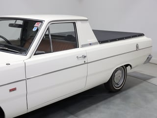 1971 Chrysler VG Valiant Wayfarer Utility 318ci Fireball V8 - Bondi Bleach White