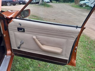 1976 XB Ford Fairmont 302 V8 - Copper Bronze