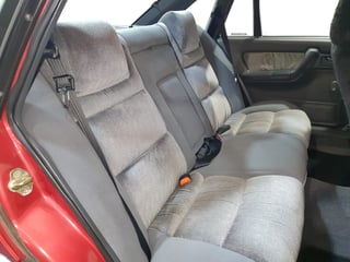 1990 VN Calais Series II - 5.0 Litre V8 5 Speed Manual