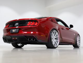 2017 Ford Mustang GT  6spd Man - Ruby Red Metallic