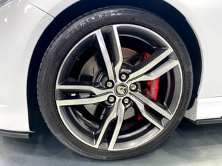 2016 HSV Gen-F2 Clubsport R8 LSA Tourer