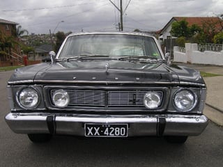 XW Fairmont 302 V8 GS Replica
