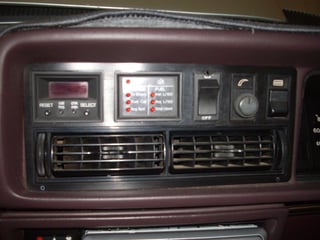 VH Commodore SLE 5.0L - T30 Dealer car