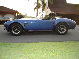 Shelby Cobra Replica