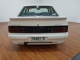 1987 VL HDT Group 3 Signature Series