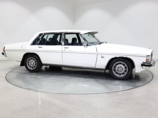 1982 Holden WB Statesman Caprice - Alabaster White