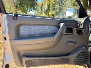 1994 VR Commodore Acclaim Series II