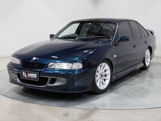 1996 HSV VS Senator 215i Build No 884 - Botanica Blue Mica