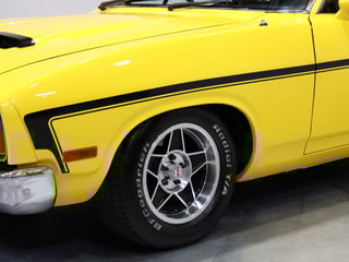 1977 Ford XC Falcon GS Hardtop - 393ci V8 Yellow Glo
