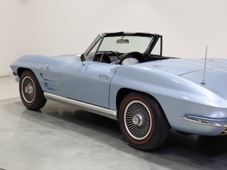 1964 Chevrolet Corvette C2 Sting Ray 327ci 'Fuelie' - Silver Blue Metallic