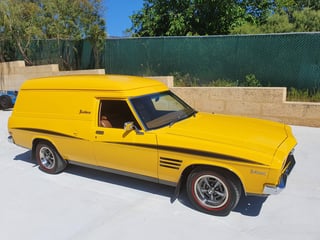 1974 HQ Sandman Panel Van - 253 V8 4 speed