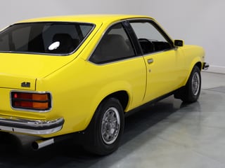 1977 Holden LX Torana SL 253 V8 Hatchback - Absinth Yellow