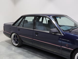 1988 HSV VL SV88 - Build No. 89 - Dorwood Blue Metallic