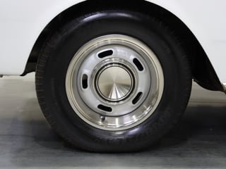 1971 Ford Falcon XY GT - Ultra White 