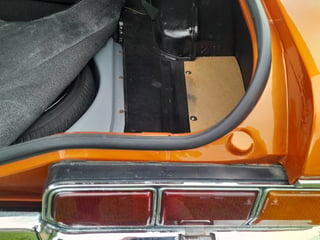 1976 XB Ford Fairmont 302 V8 - Copper Bronze
