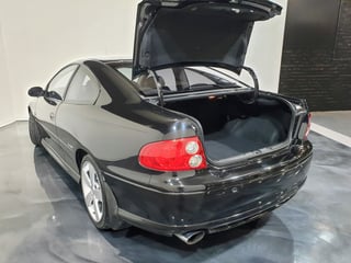 2002 Holden Monaro CV8