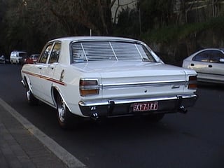 XY Fairmont 302 V8