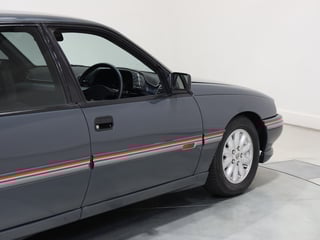 1990 Holden VN SS - Atlas Grey 