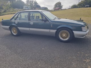 1985 Holden VK Calais 308 V8