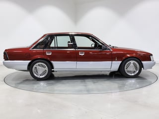 1985 Holden HDT VK Calais Director 333 Pack -  5.0 Litre V8