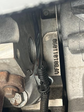 2000 VTII Commodore Executive  - Factory  5.7L Gen III LS1 6 spd Man