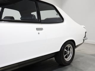 1972 Holden LJ Torana GTR XU1 - Glacier White