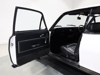 1972 Holden LJ Torana GTR XU1 - Glacier White