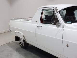 1967 Holden HR 186 S Utility - Grecian White