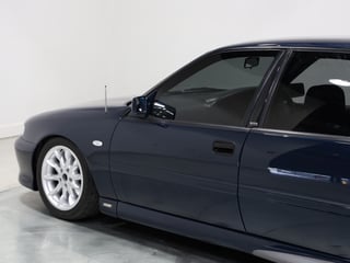1996 HSV VS Senator 215i Build No 884 - Botanica Blue Mica
