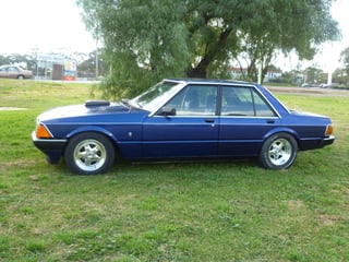 XD Fairmont Ghia 302 V8